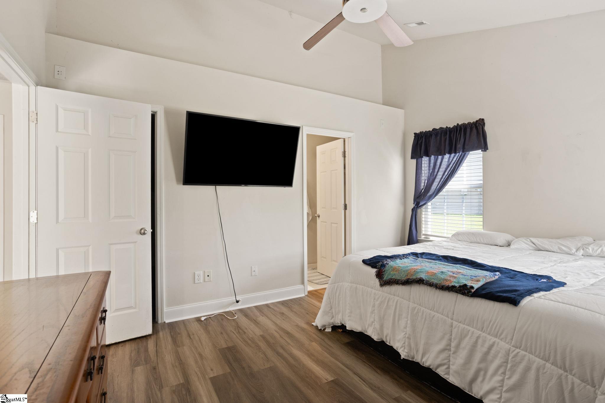 5 Calalla Court Taylors, SC 29687-5471