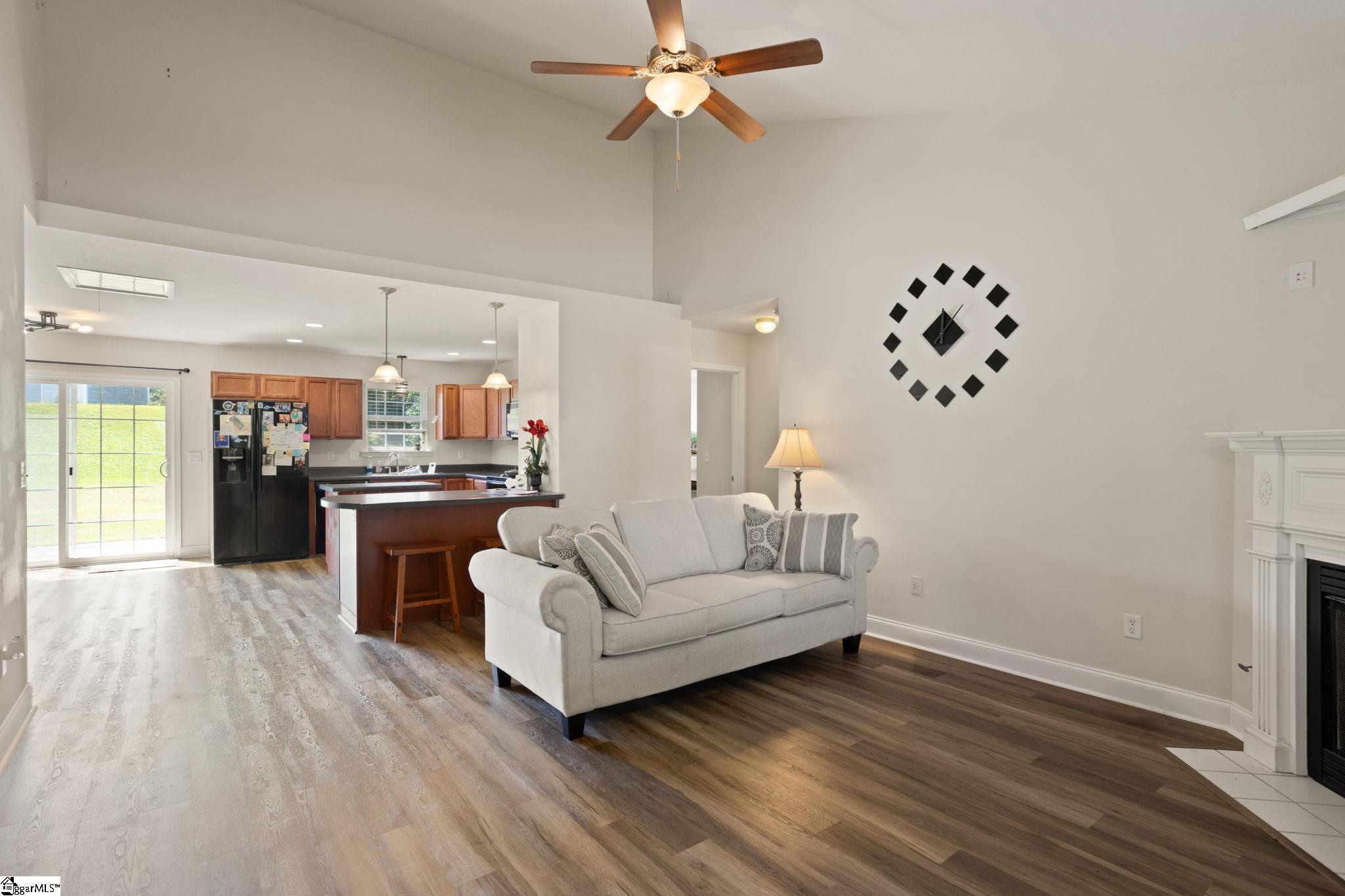 5 Calalla Court Taylors, SC 29687-5471