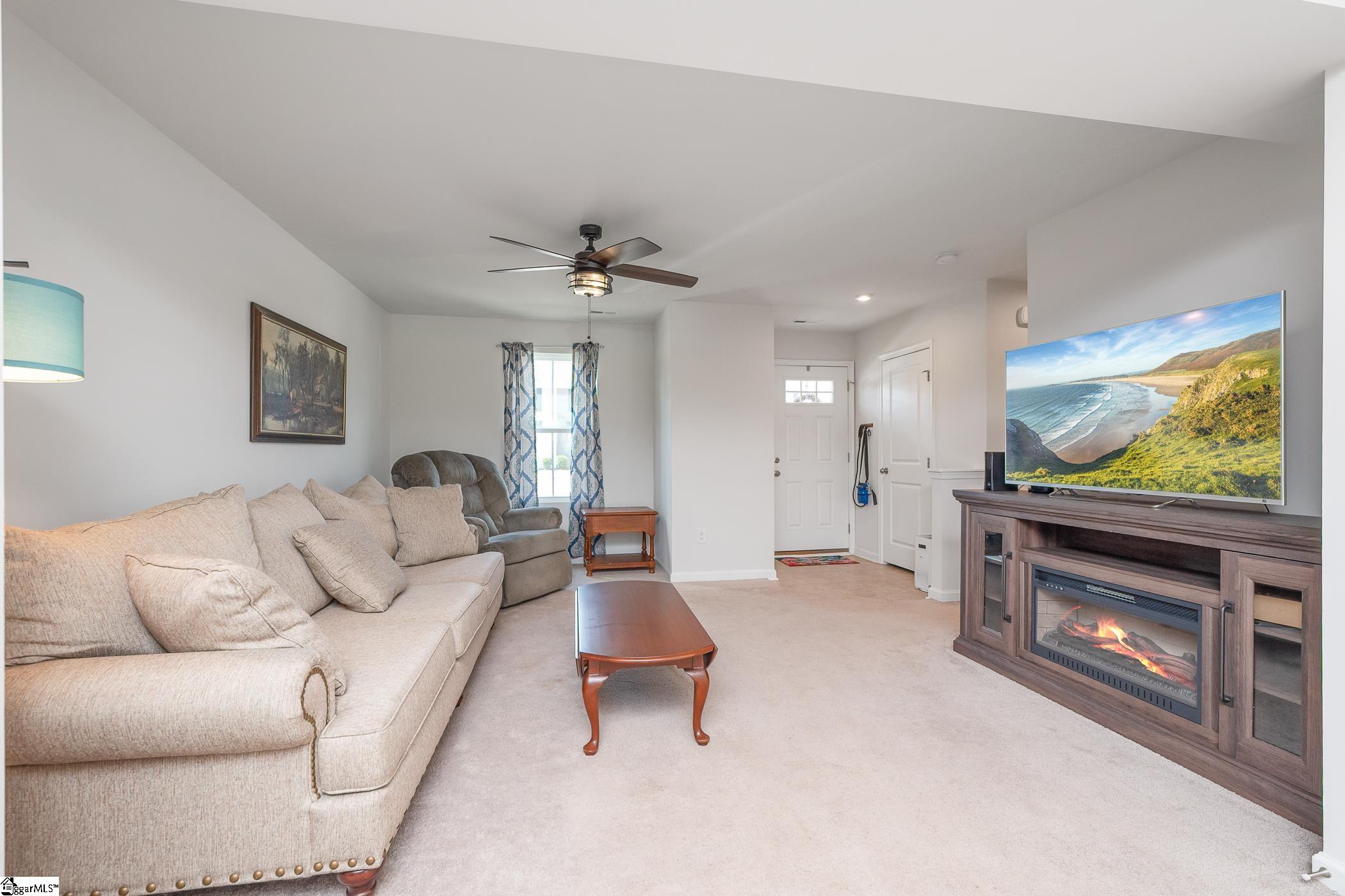 126 Fernside Court Greenville, SC 29617