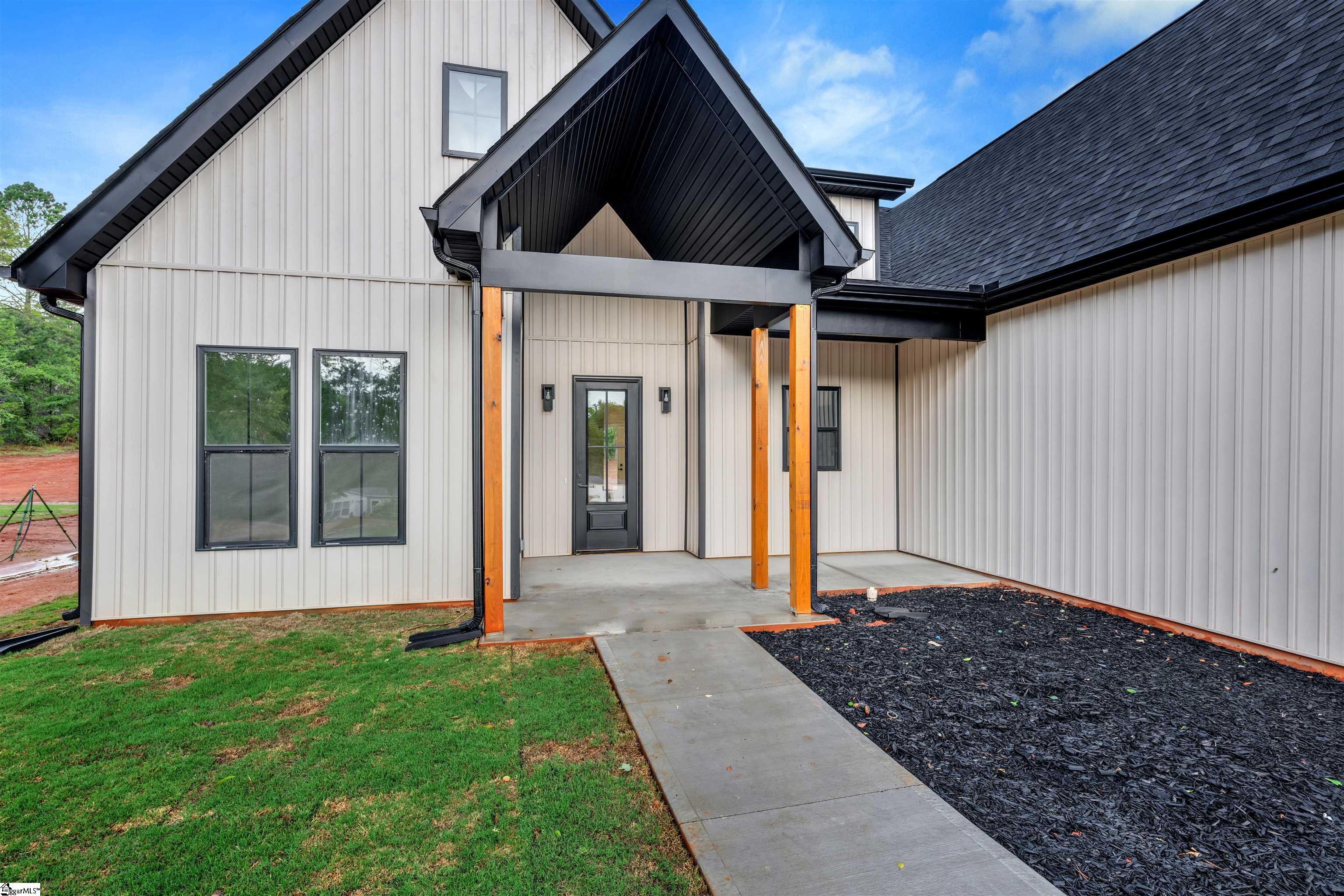 1352 Old Canaan Road Spartanburg, SC 29306-6502