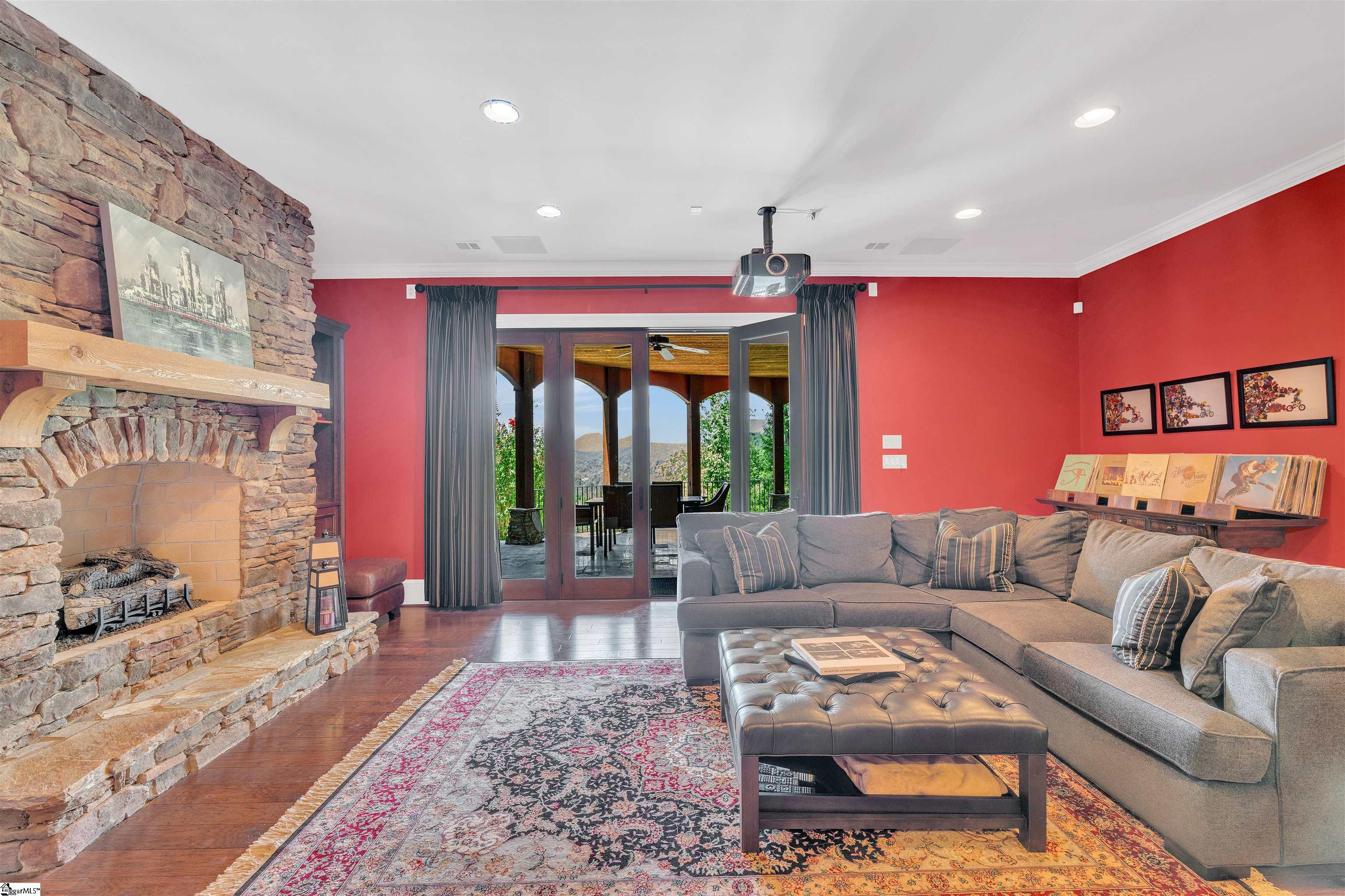 156 Cherokee Rose Trail Marietta, SC 29661