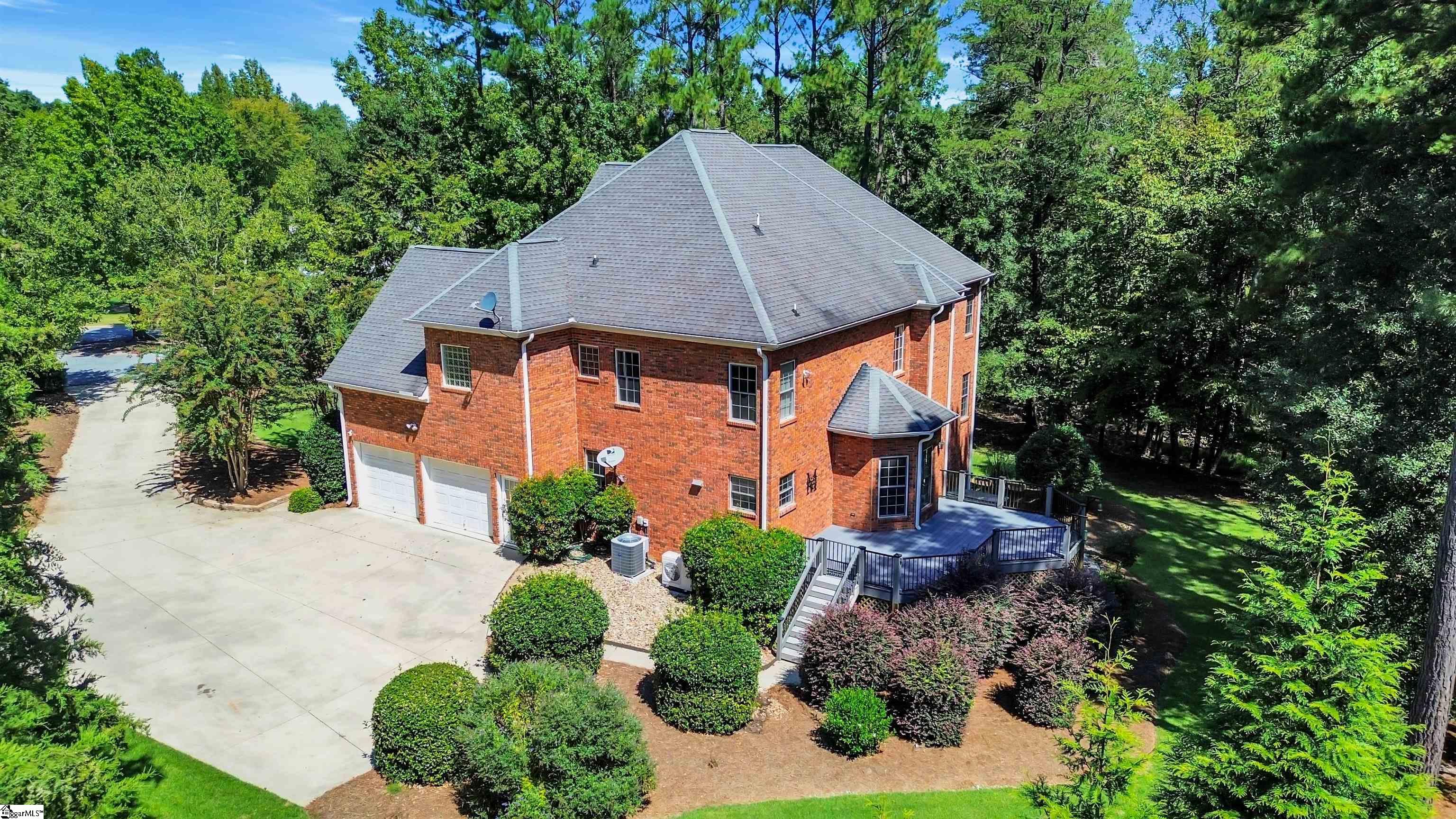 608 Virginia Pine Court Spartanburg, SC 29306