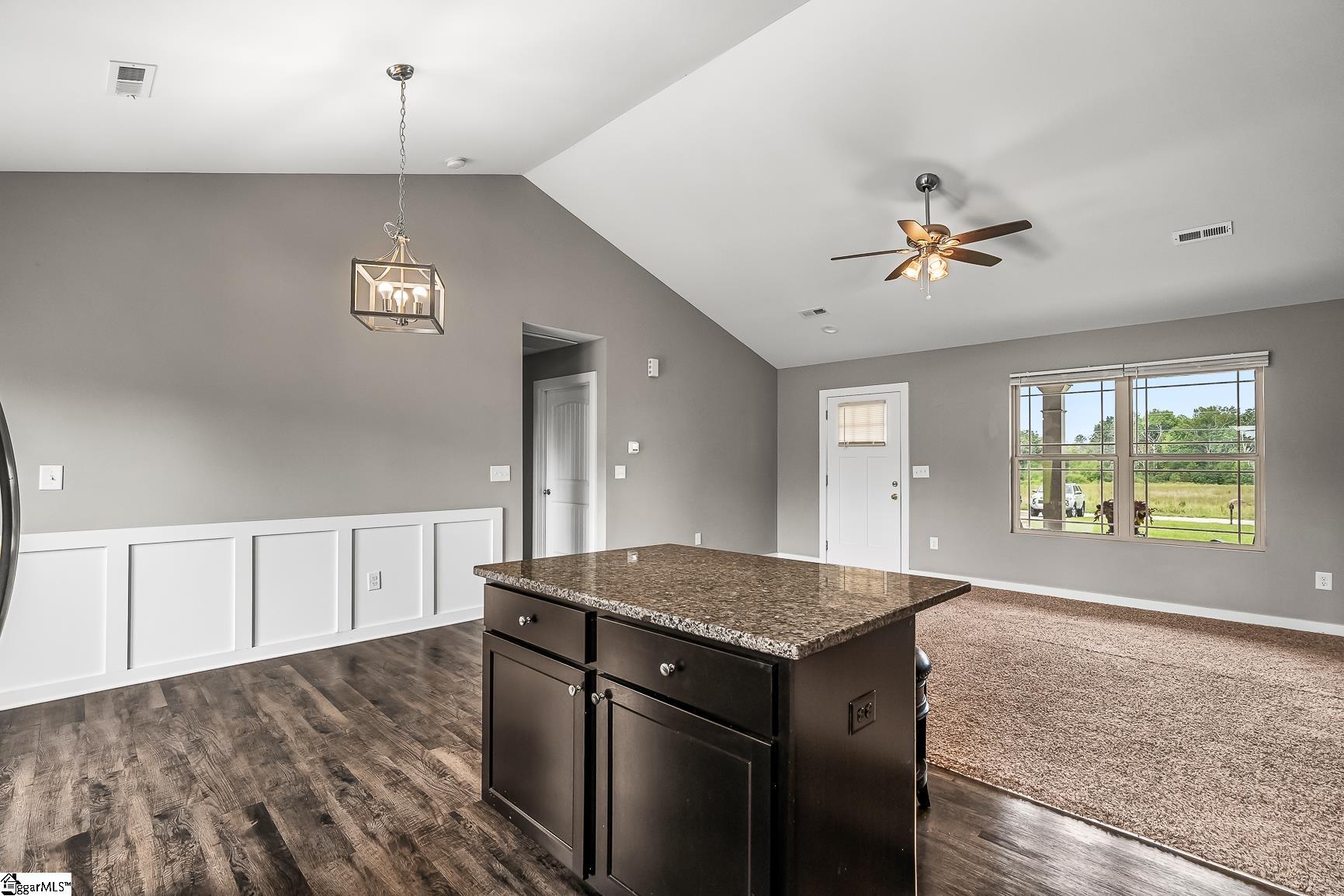 1609 Currys Lake Road Gray Court, SC 29645