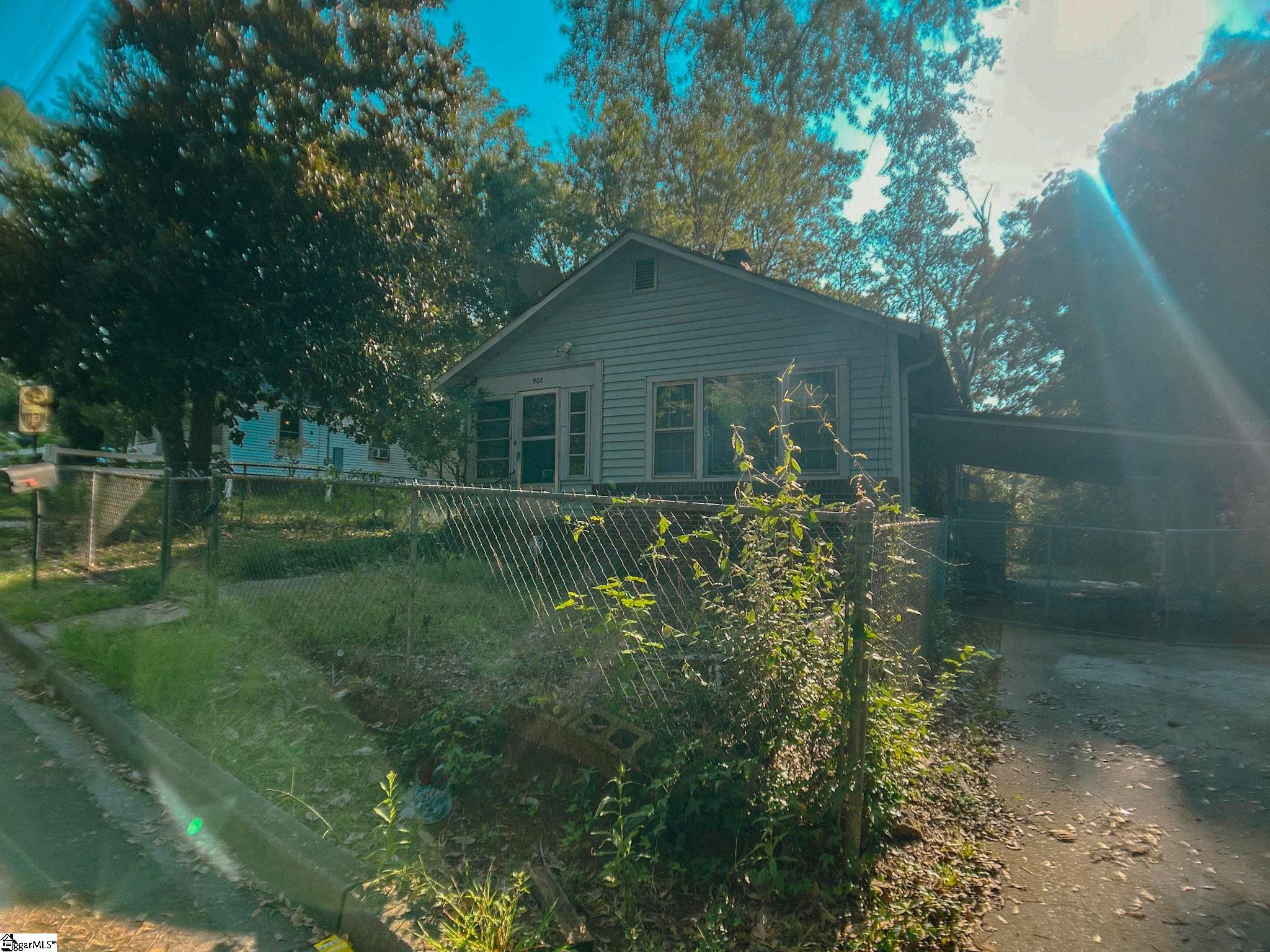 908 Kennedy Street Anderson, SC 29624