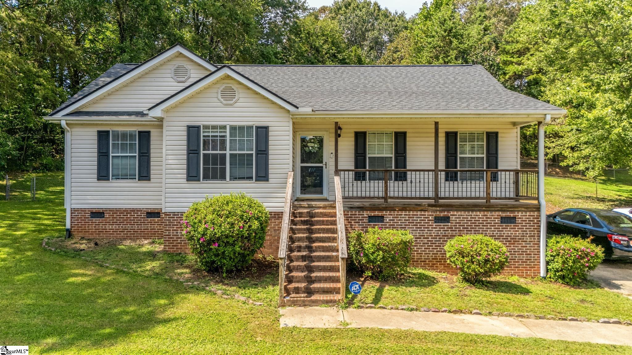 107 Logan Lane Easley, SC 29640