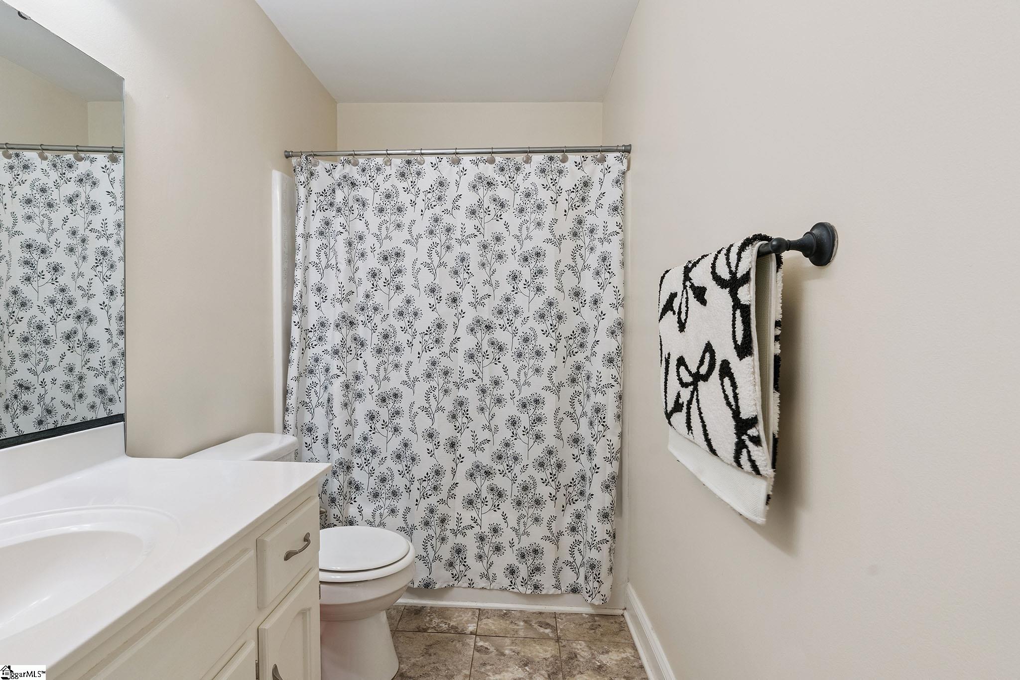 107 Logan Lane Easley, SC 29640