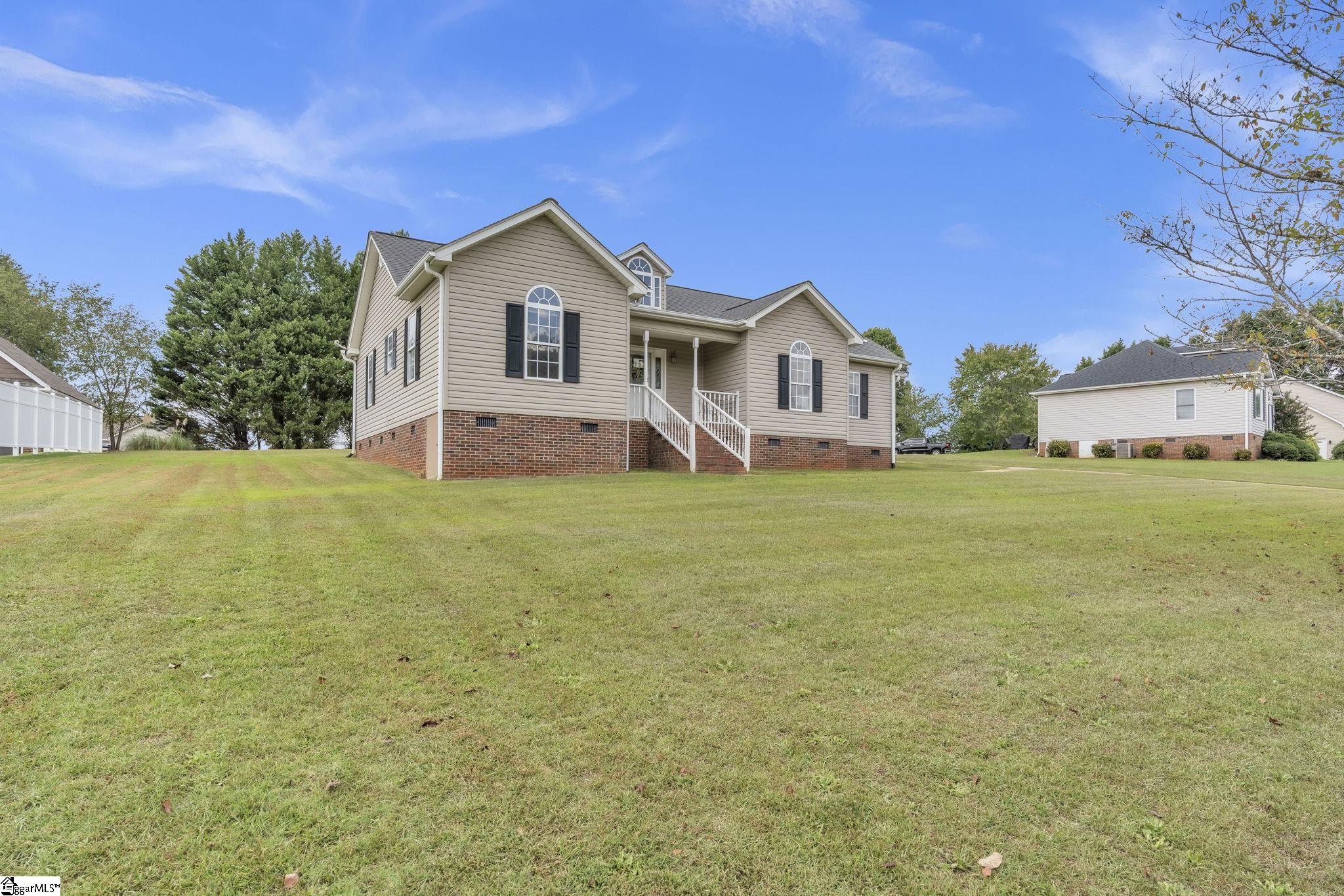 108 Brooke Lee Circle Taylors, SC 29687