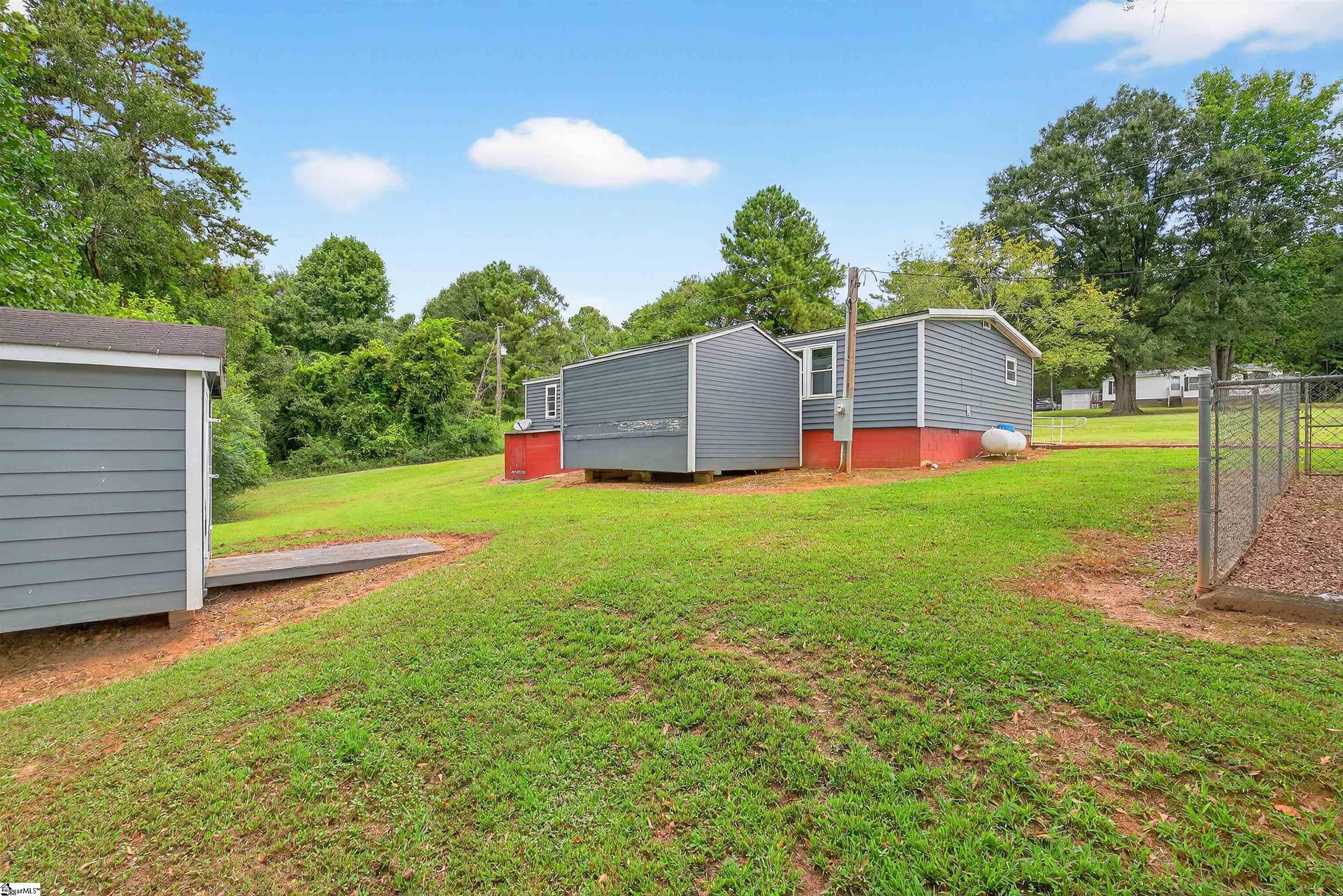115 Riverview Park Cowpens, SC 29330