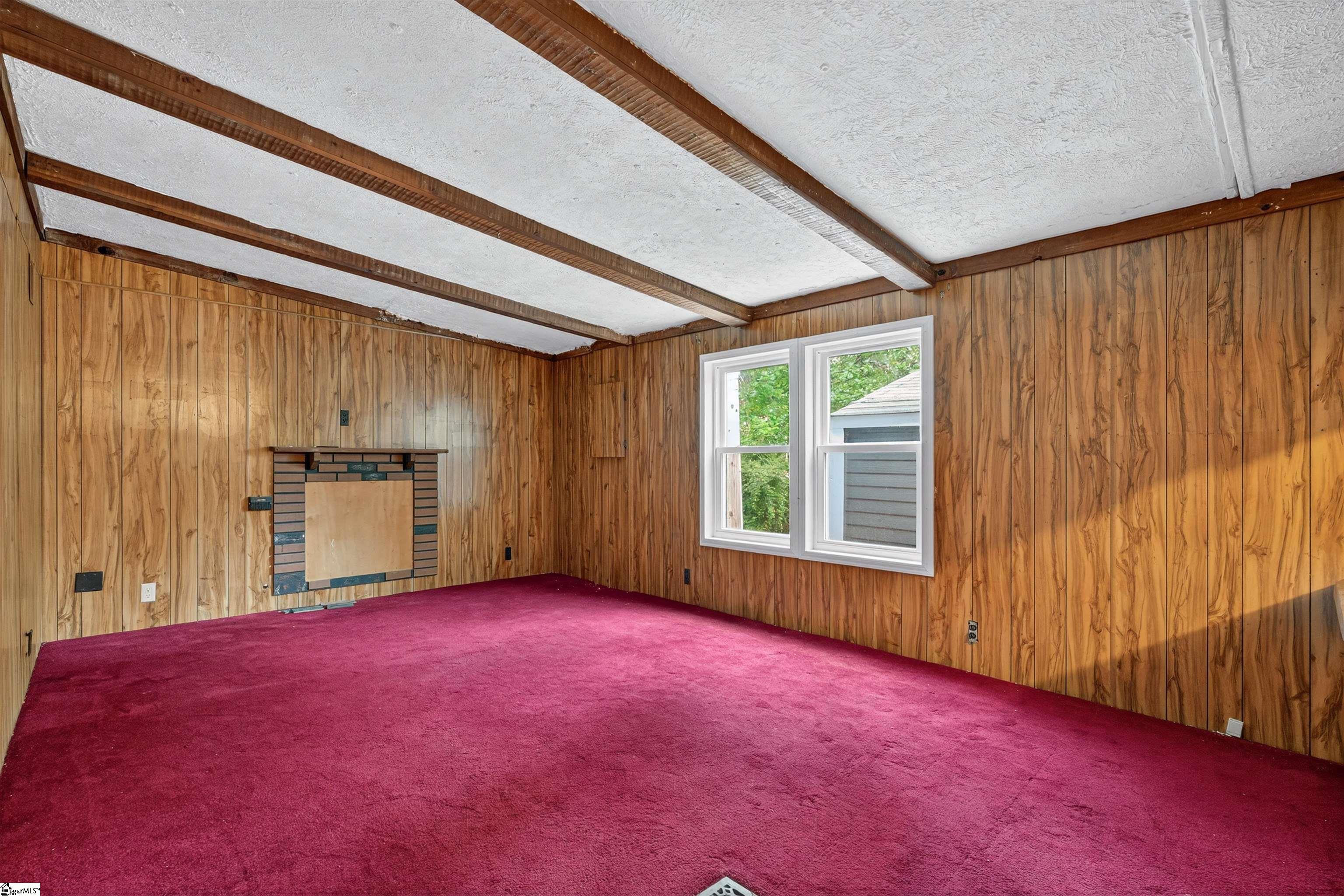115 Riverview Park Cowpens, SC 29330