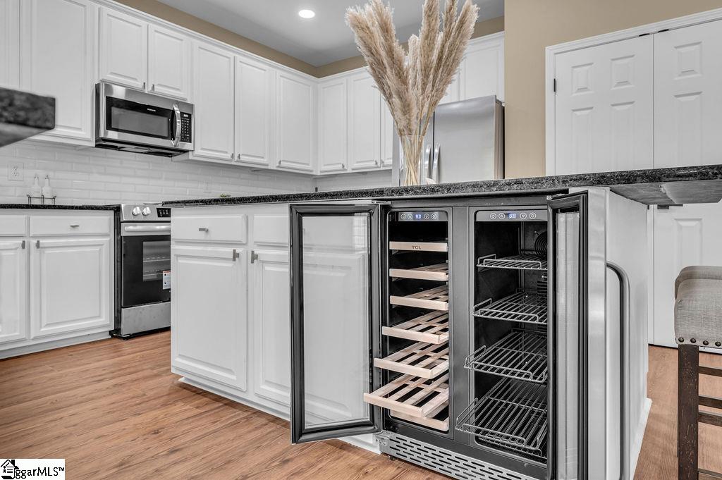 4 Breezewood Court Greenville, SC 29607