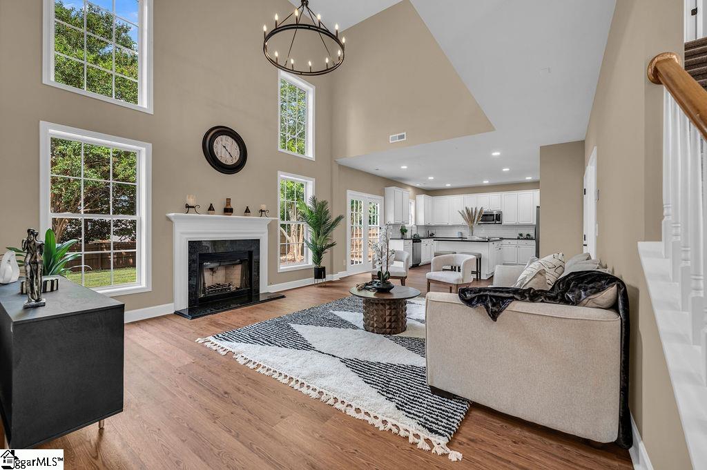 4 Breezewood Court Greenville, SC 29607