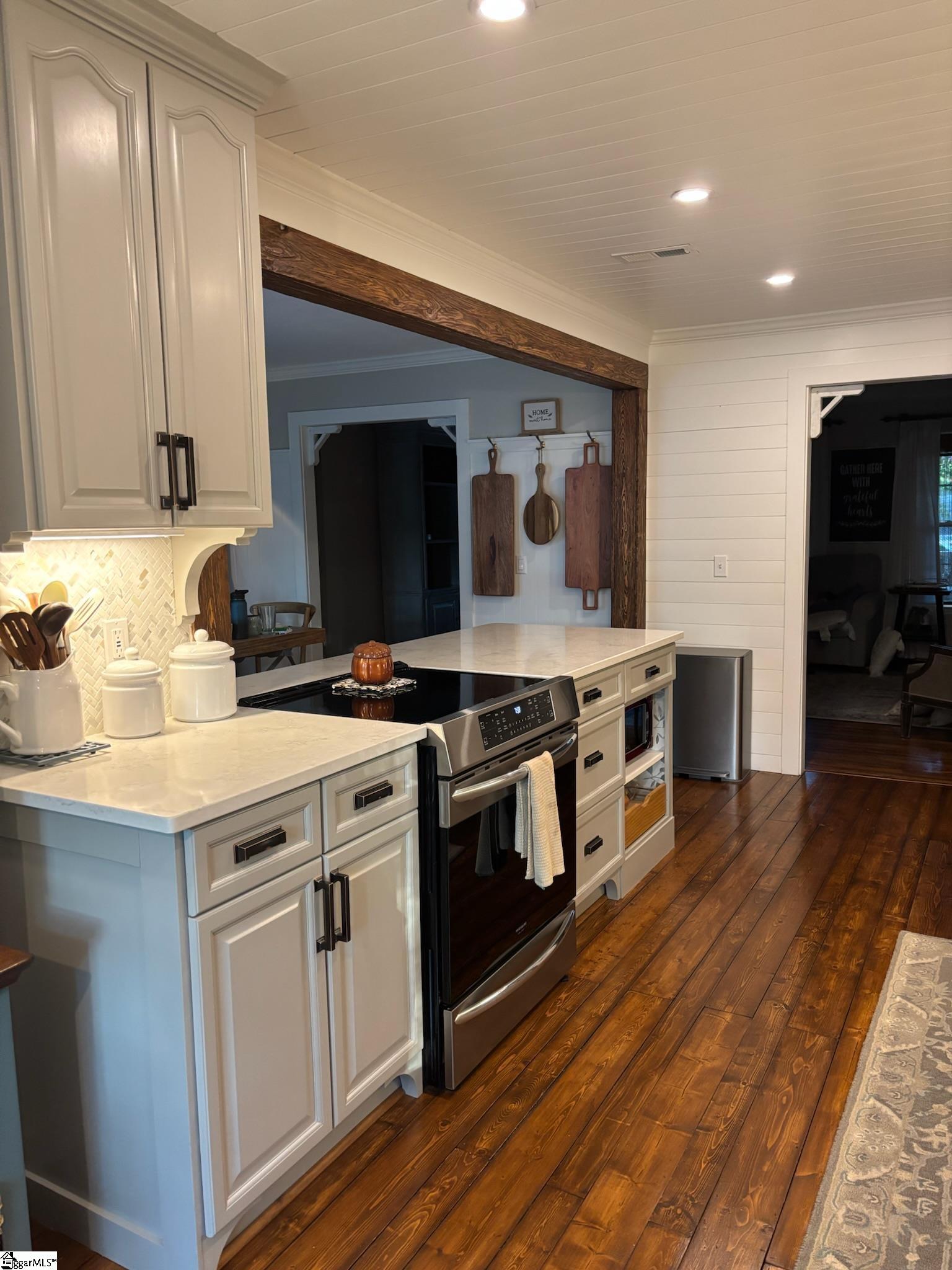 15 Otter Lane Taylors, SC 29687