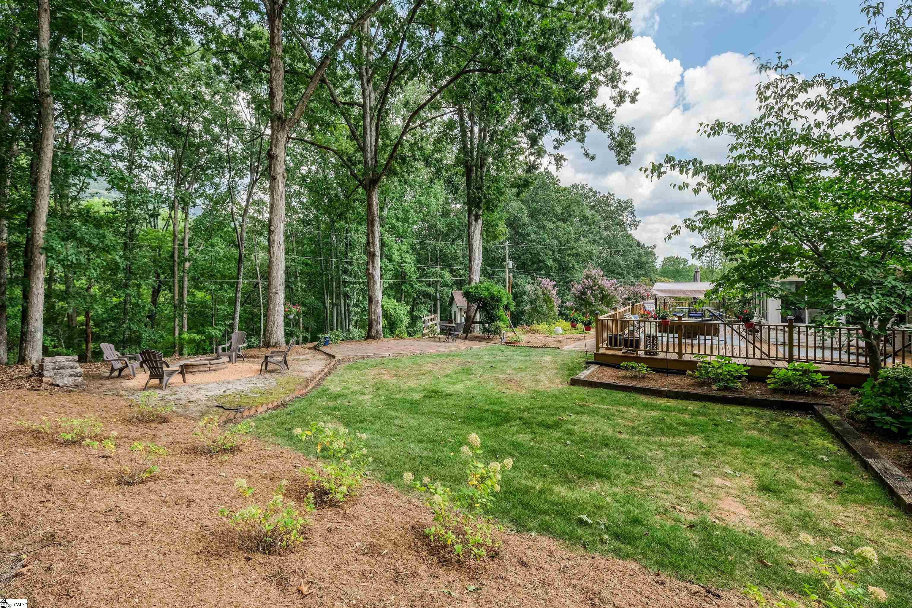 211 N Rockview Drive Greenville, SC 29609-6323