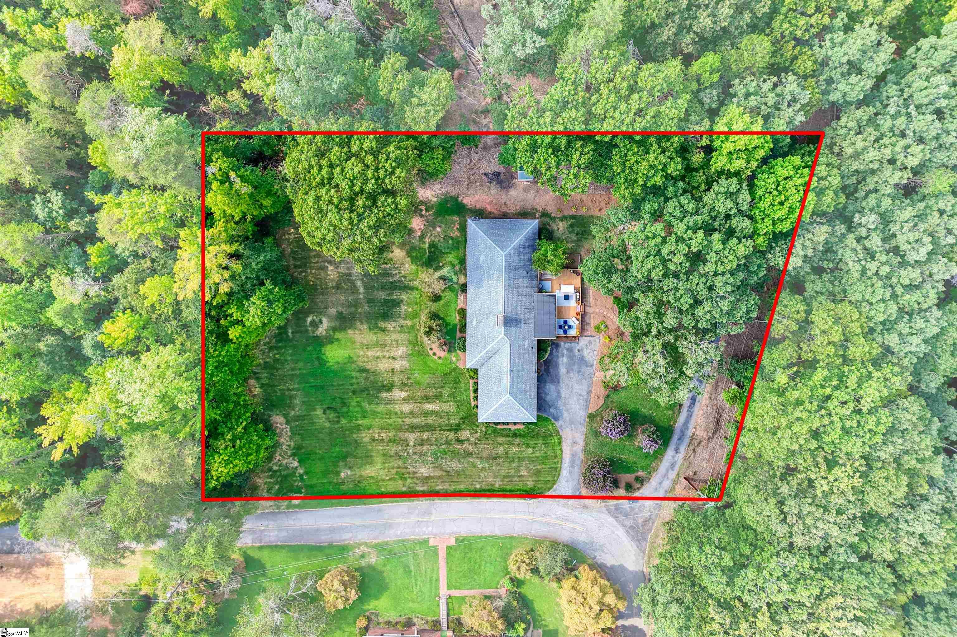 211 N Rockview Drive Greenville, SC 29609-6323