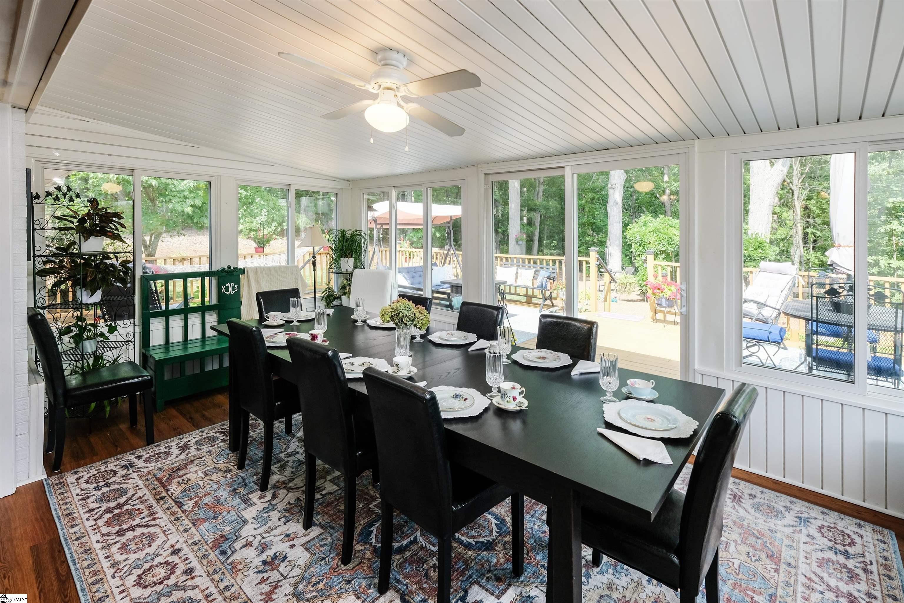 211 N Rockview Drive Greenville, SC 29609-6323