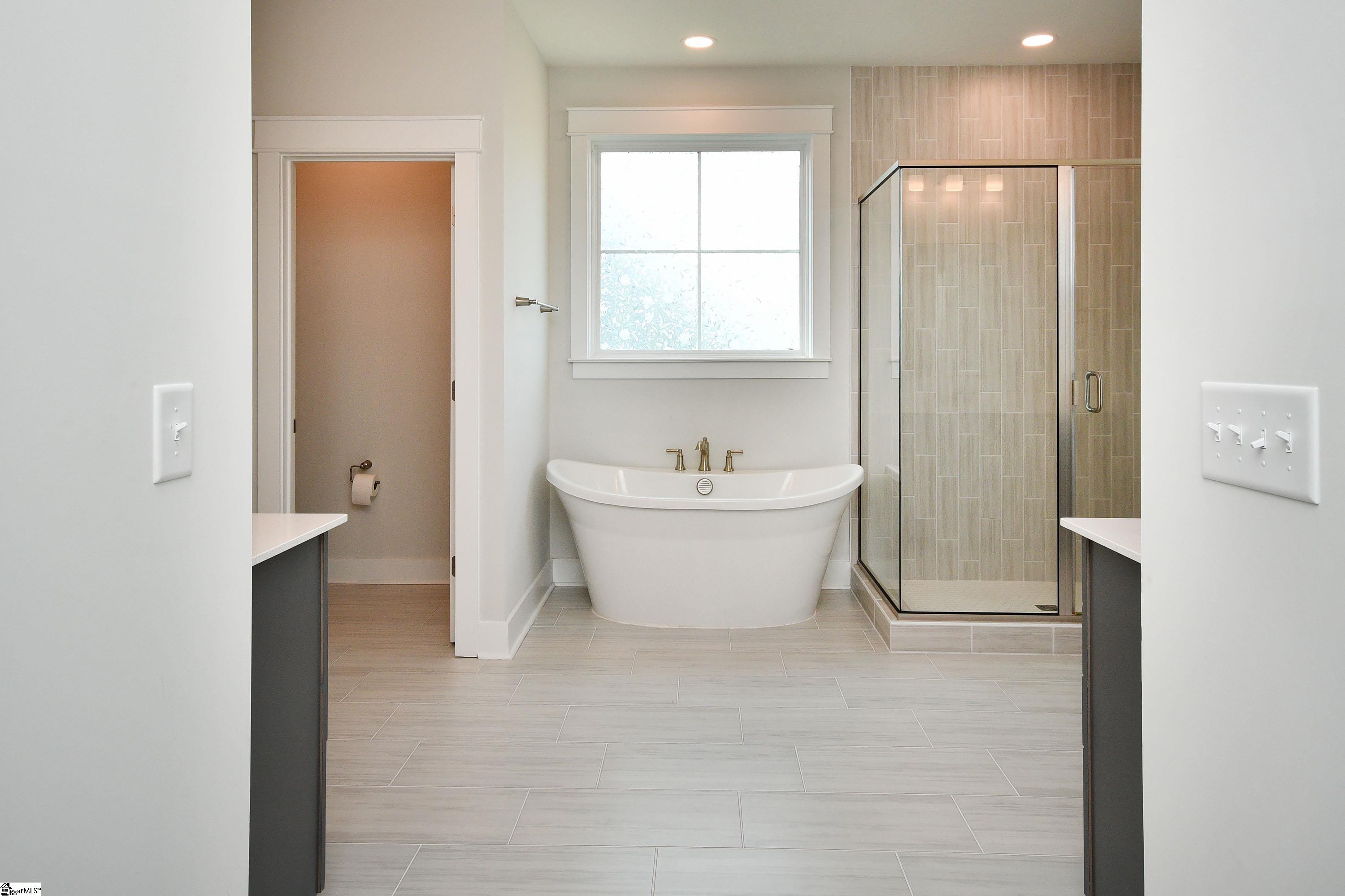 12 Tanner Hall Lane Greenville, SC 29607