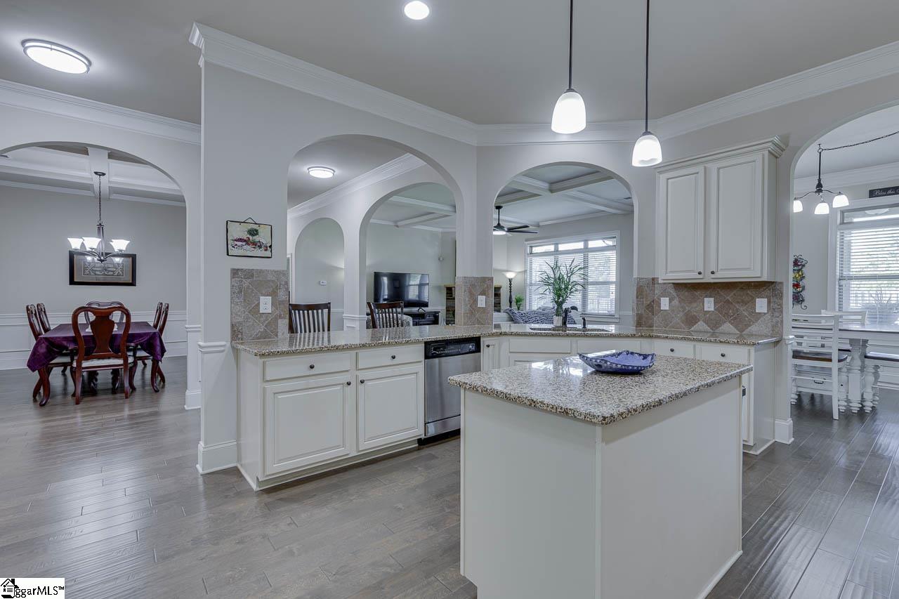 604 Rose Arbor Lane Simpsonville, SC 29681