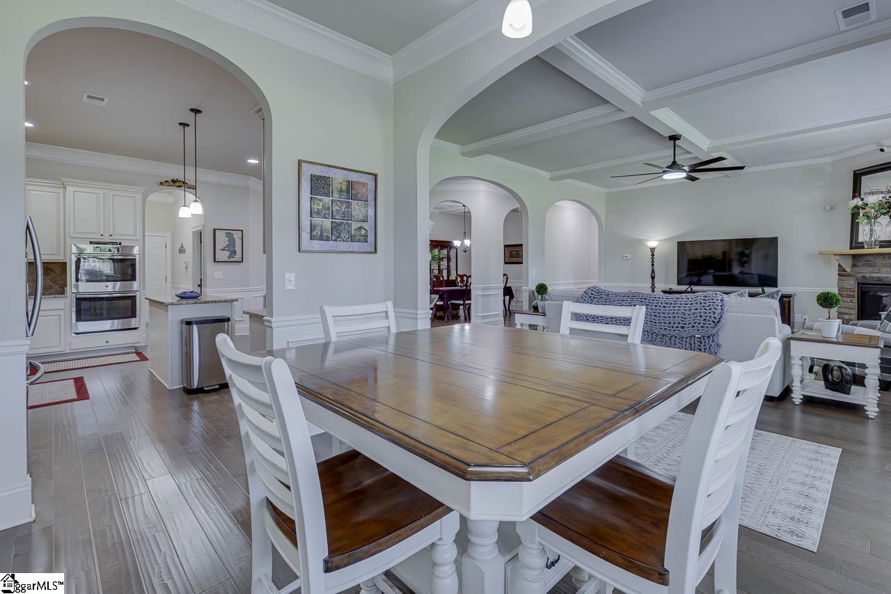 604 Rose Arbor Lane Simpsonville, SC 29681