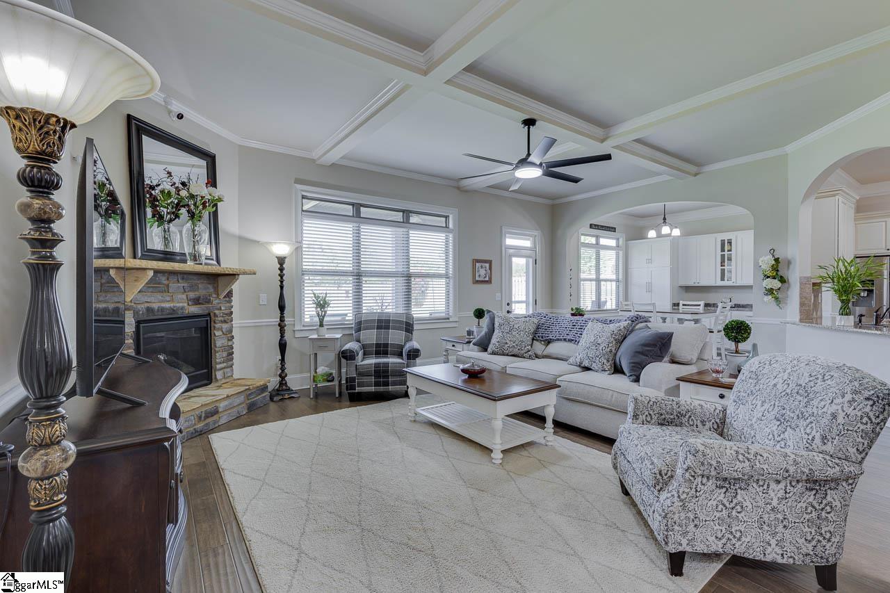 604 Rose Arbor Lane Simpsonville, SC 29681