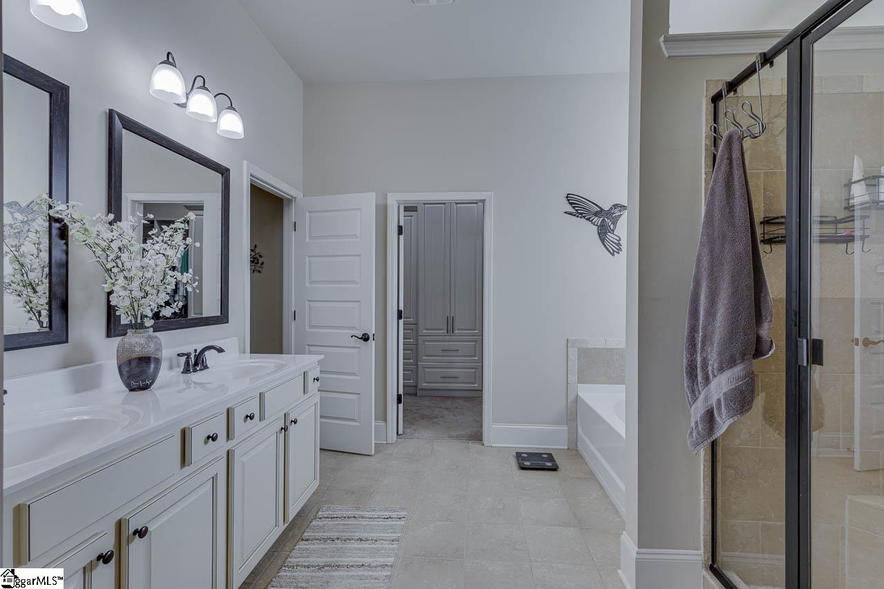604 Rose Arbor Lane Simpsonville, SC 29681