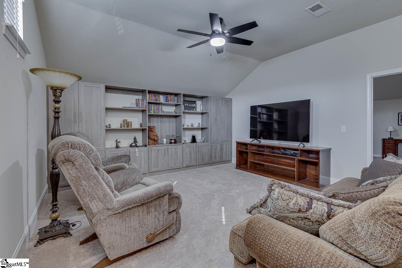 604 Rose Arbor Lane Simpsonville, SC 29681