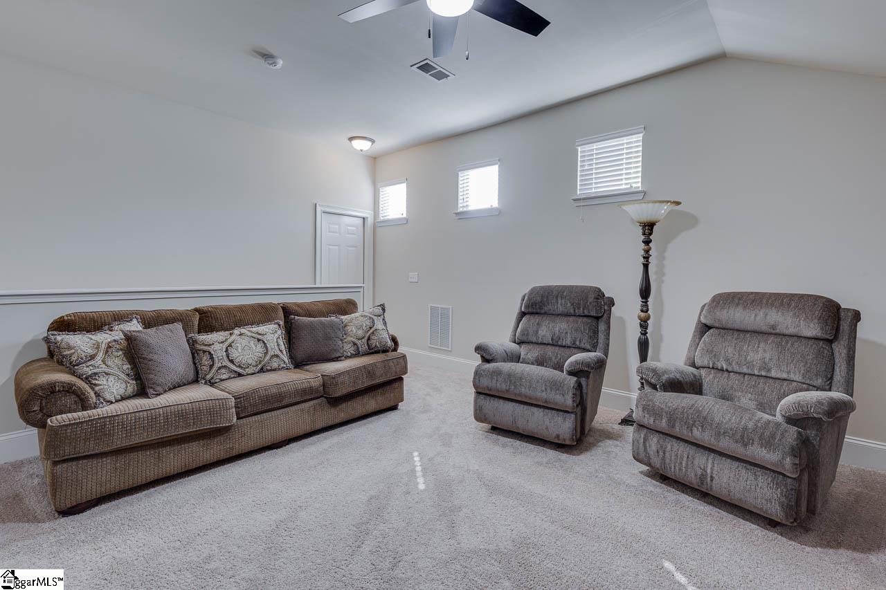 604 Rose Arbor Lane Simpsonville, SC 29681