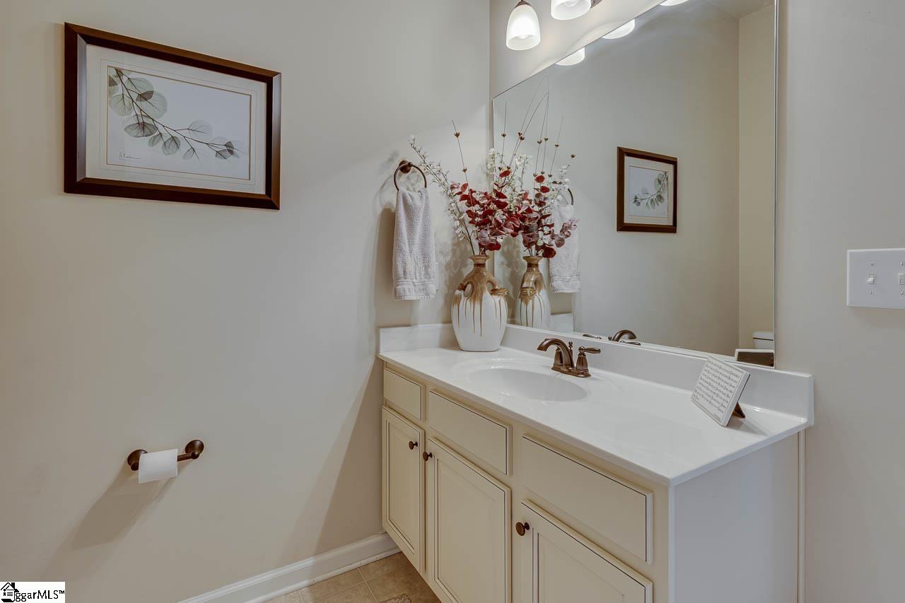 604 Rose Arbor Lane Simpsonville, SC 29681