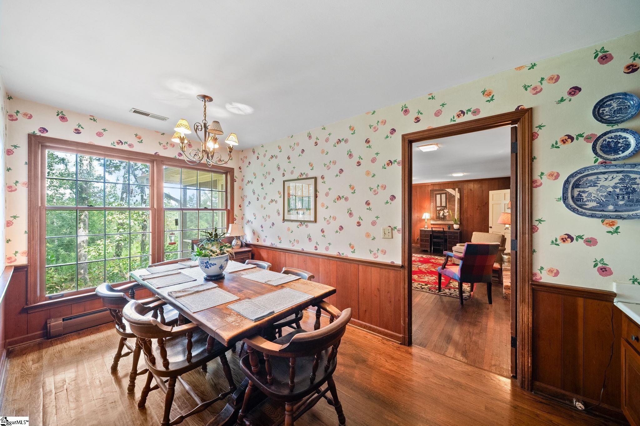111 Rolling Green Circle Greenville, SC 29615