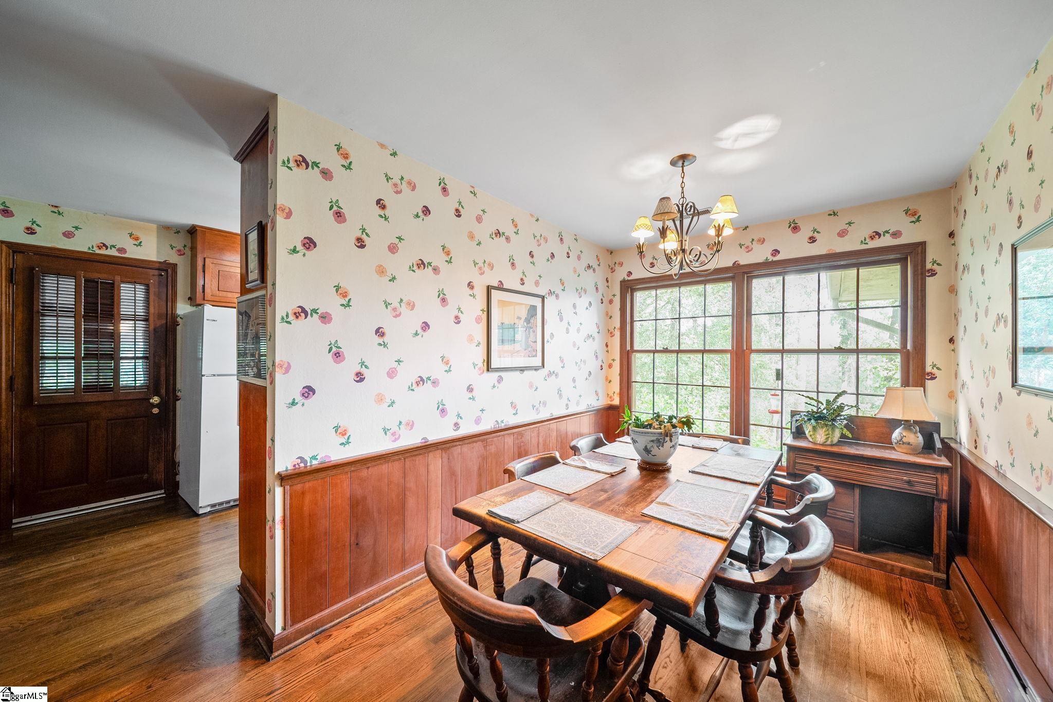 111 Rolling Green Circle Greenville, SC 29615