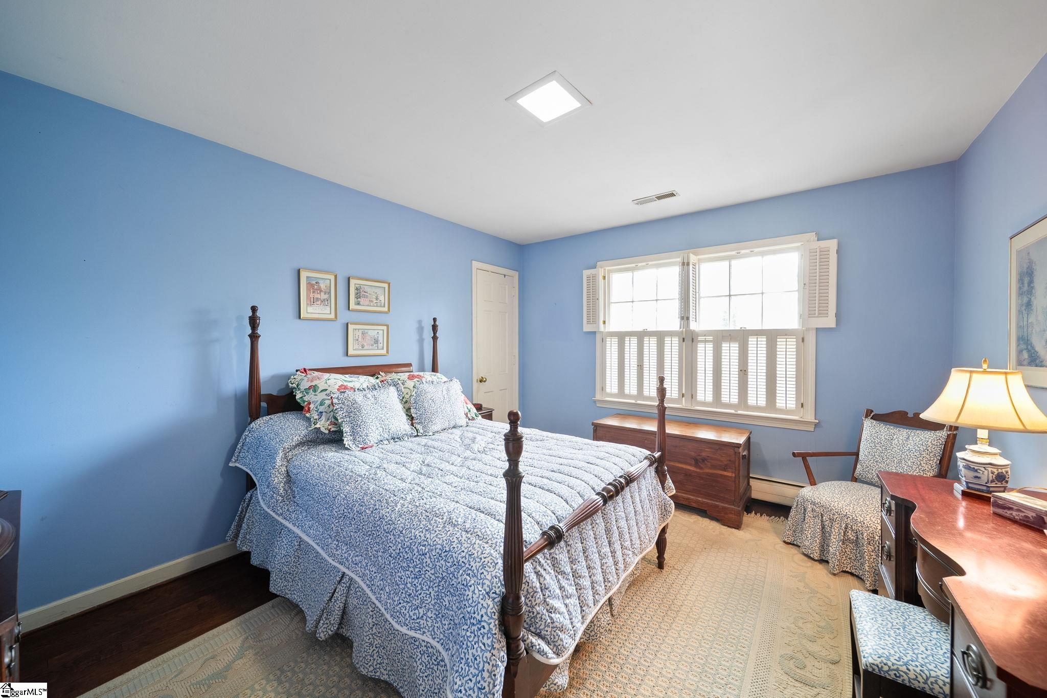 111 Rolling Green Circle Greenville, SC 29615