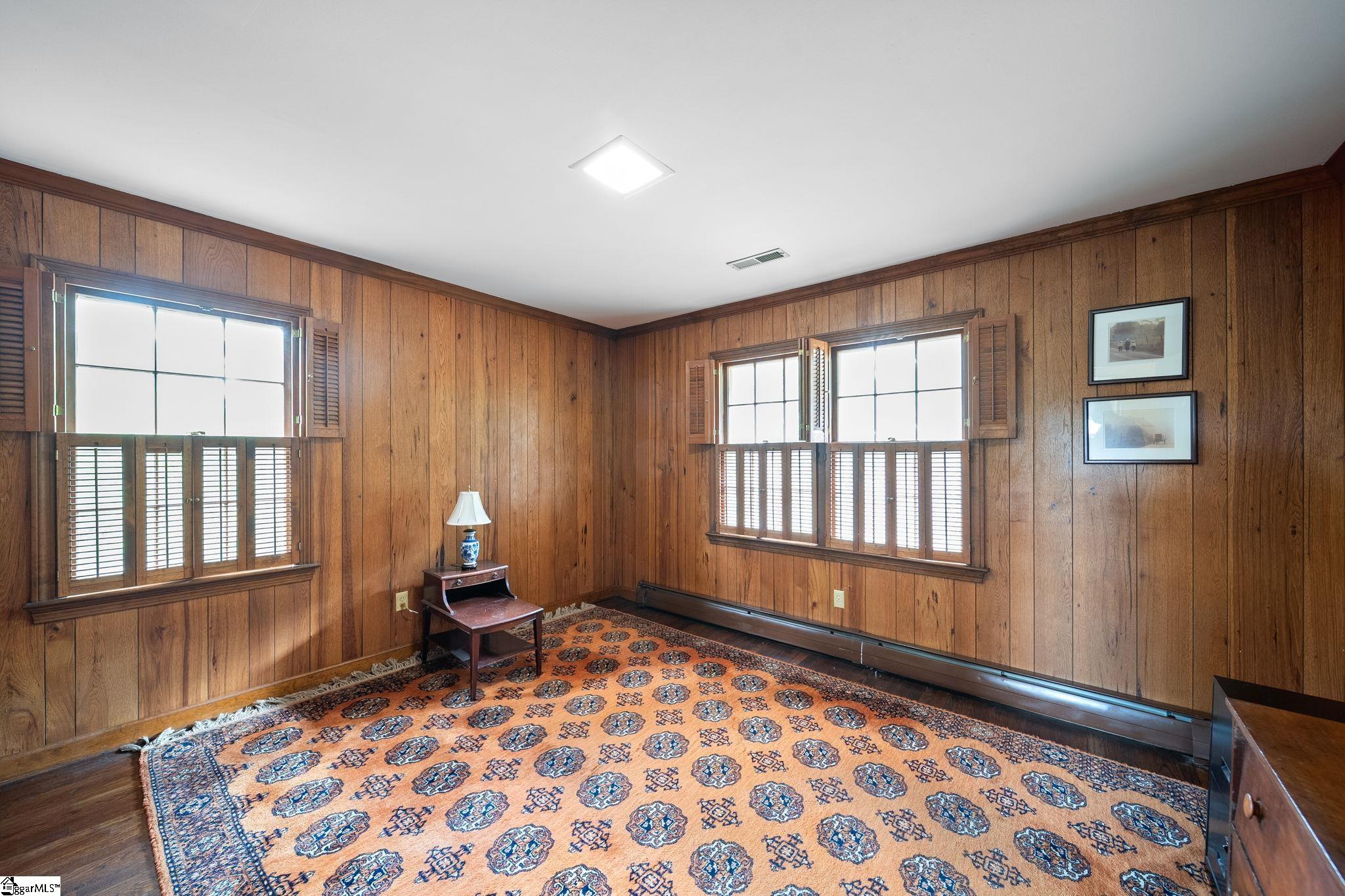 111 Rolling Green Circle Greenville, SC 29615