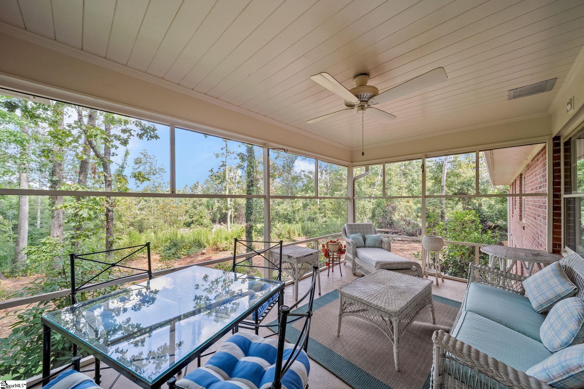 111 Rolling Green Circle Greenville, SC 29615