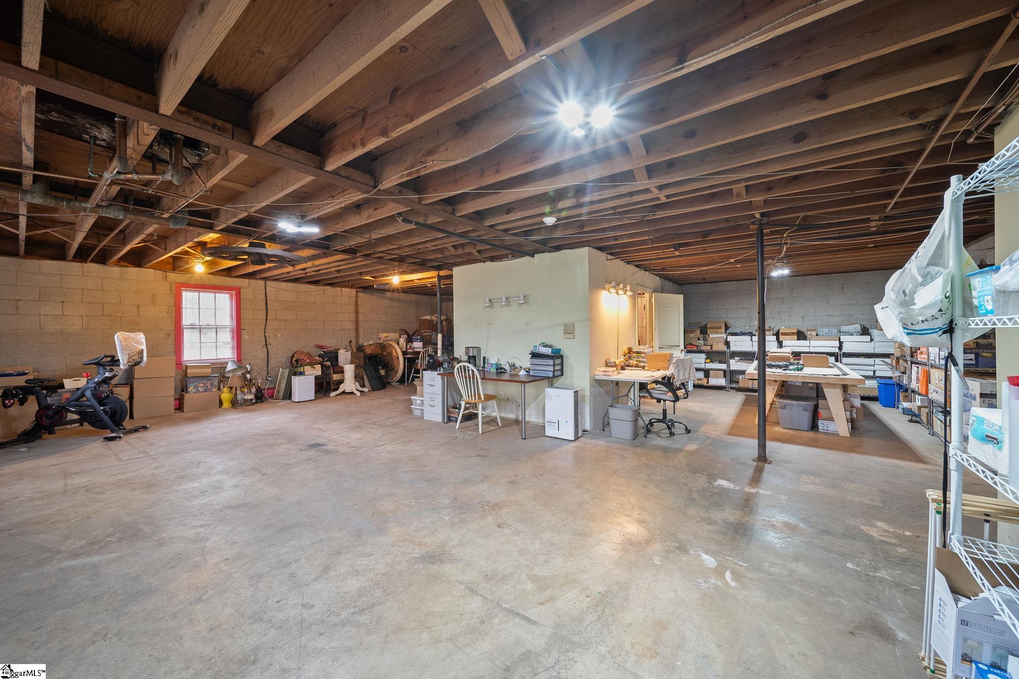 111 Rolling Green Circle Greenville, SC 29615