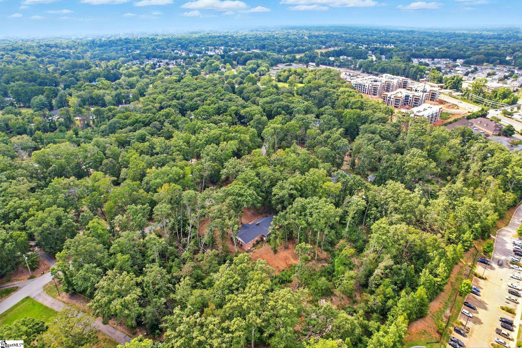 111 Rolling Green Circle Greenville, SC 29615