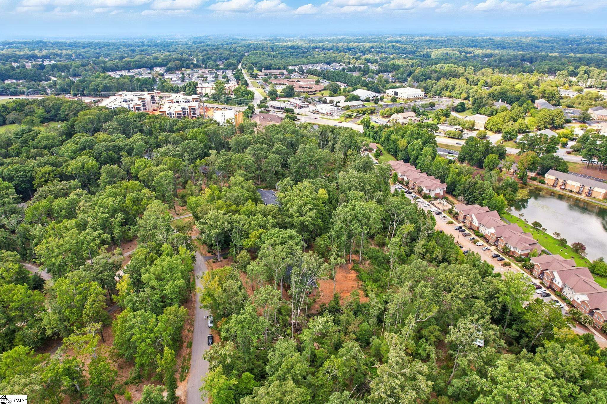111 Rolling Green Circle Greenville, SC 29615