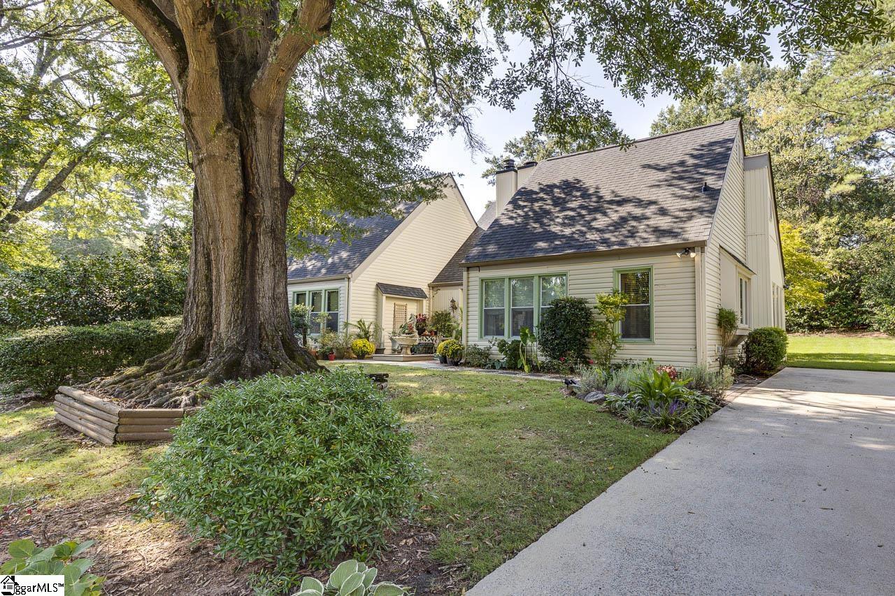 221 Saratoga Drive Greer, SC 29650