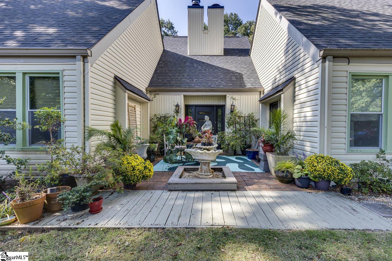 221 Saratoga Drive Greer, SC 29650