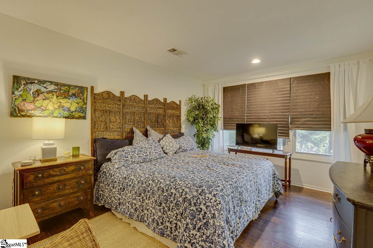 221 Saratoga Drive Greer, SC 29650