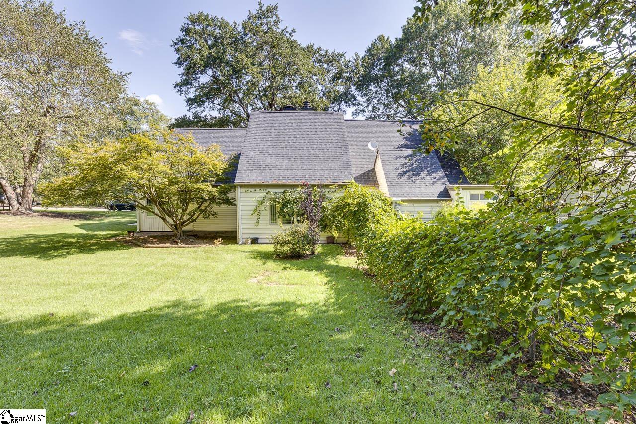 221 Saratoga Drive Greer, SC 29650