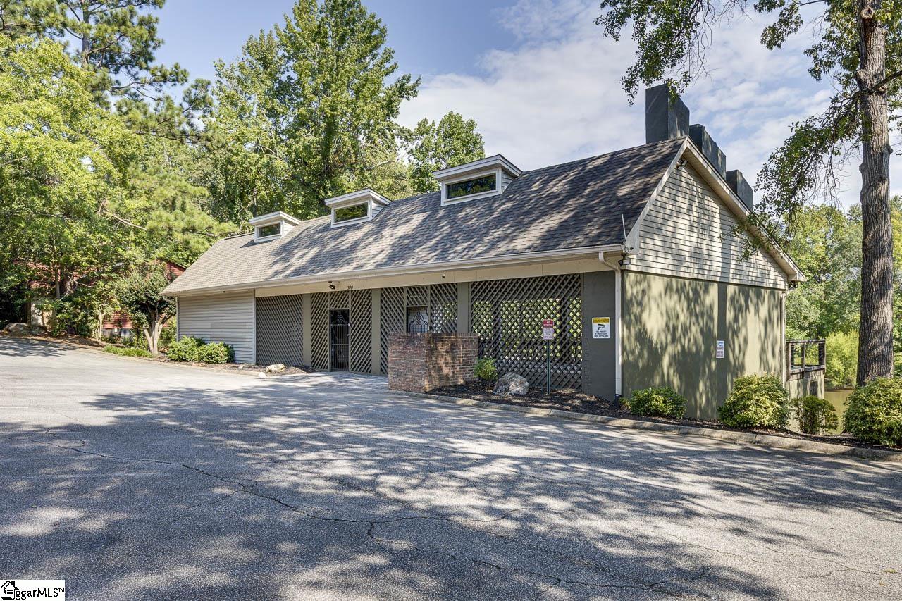 221 Saratoga Drive Greer, SC 29650