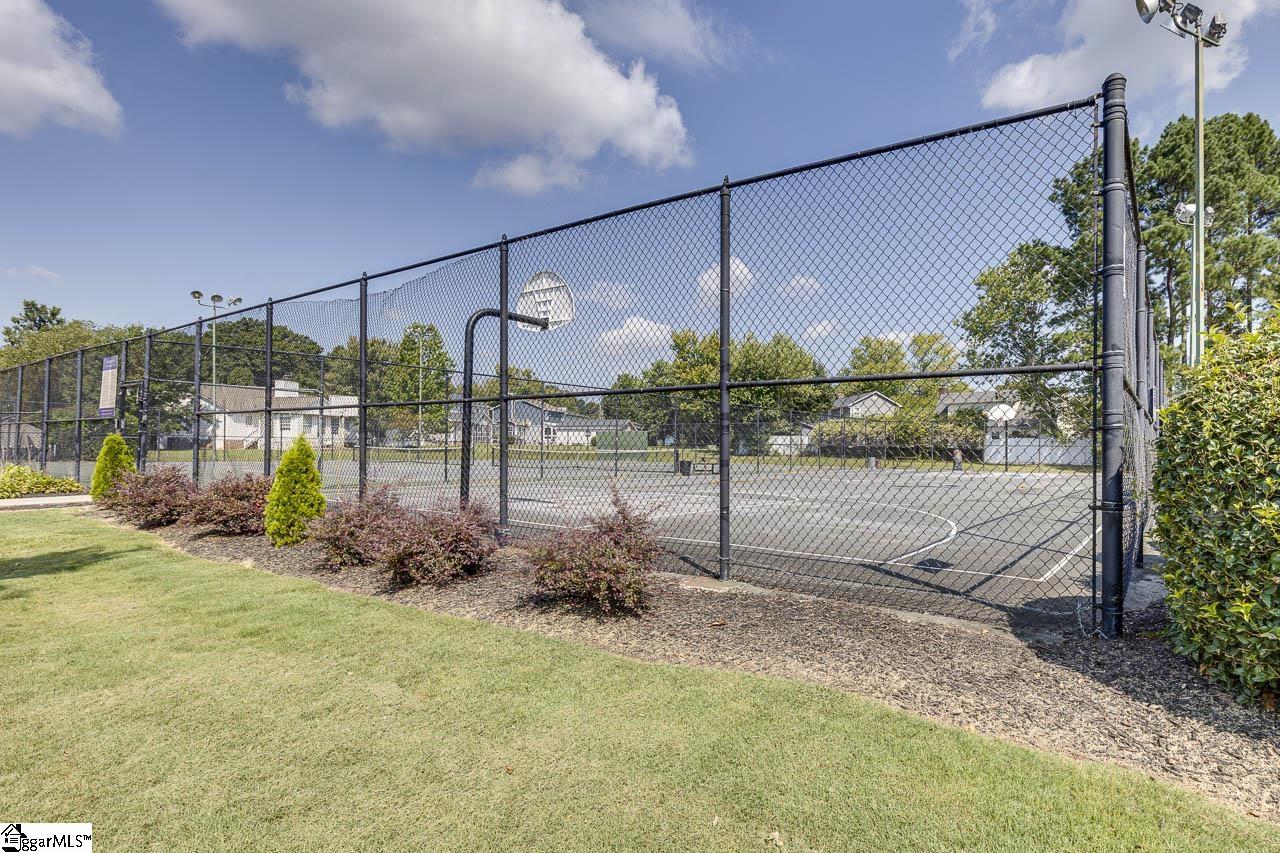 221 Saratoga Drive Greer, SC 29650