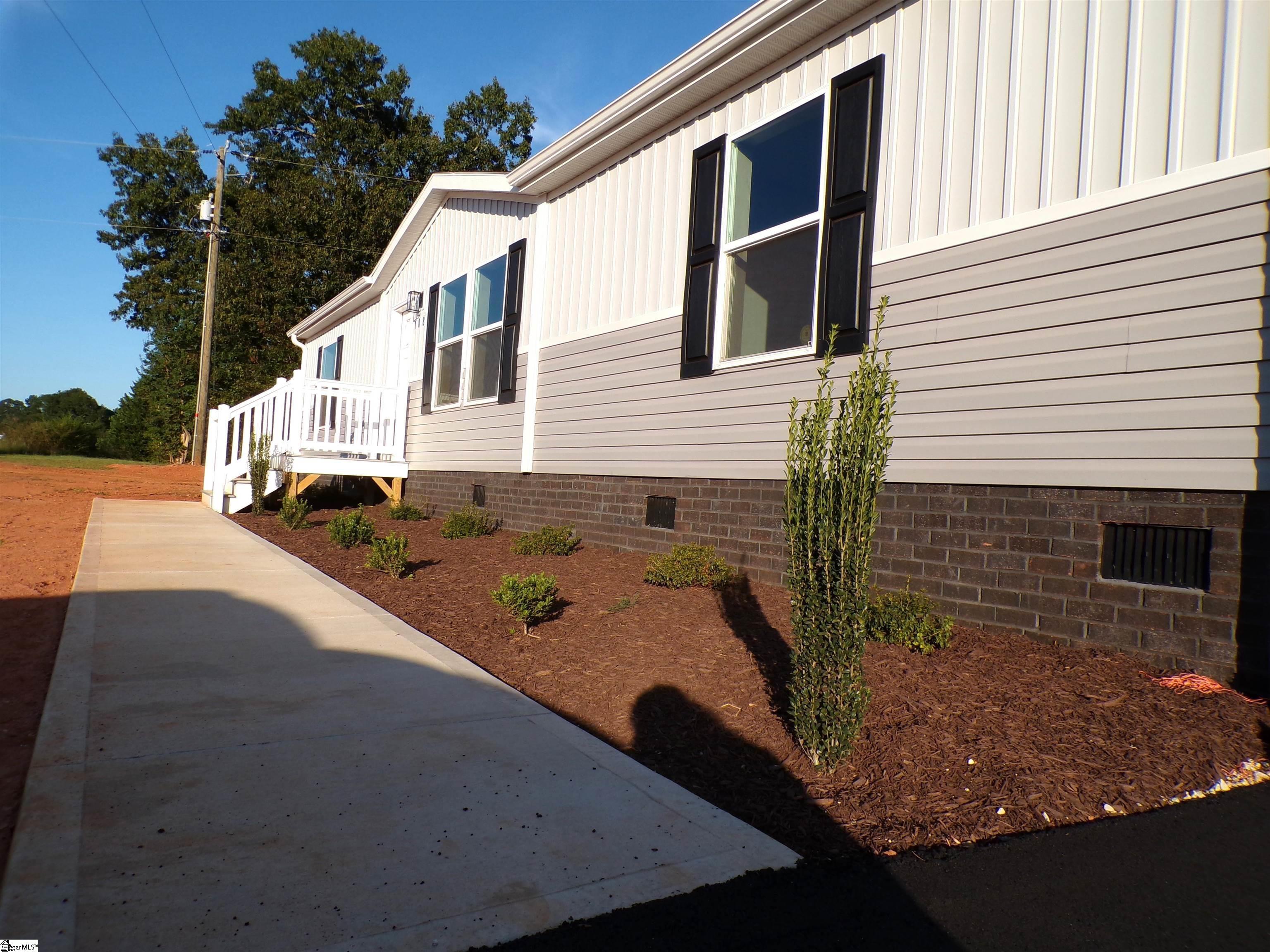 1082 Piedmont Road Chesnee, SC 29323
