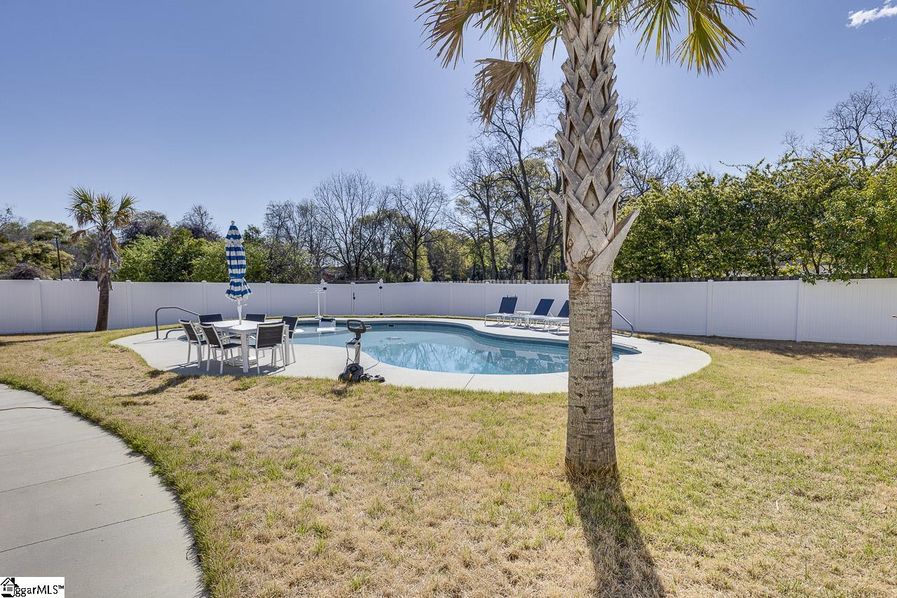 402 Brown Avenue Belton, SC 29627