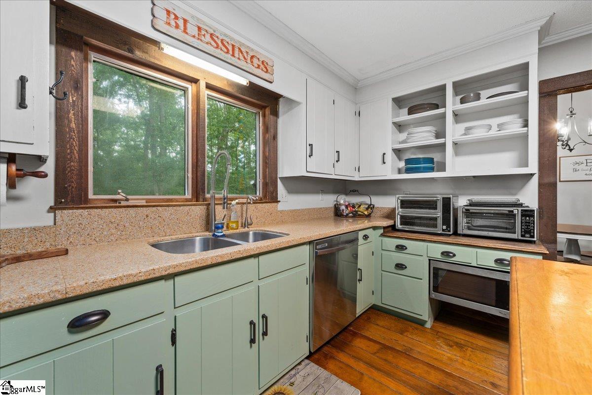 100 Caroline Drive Roebuck, SC 29376