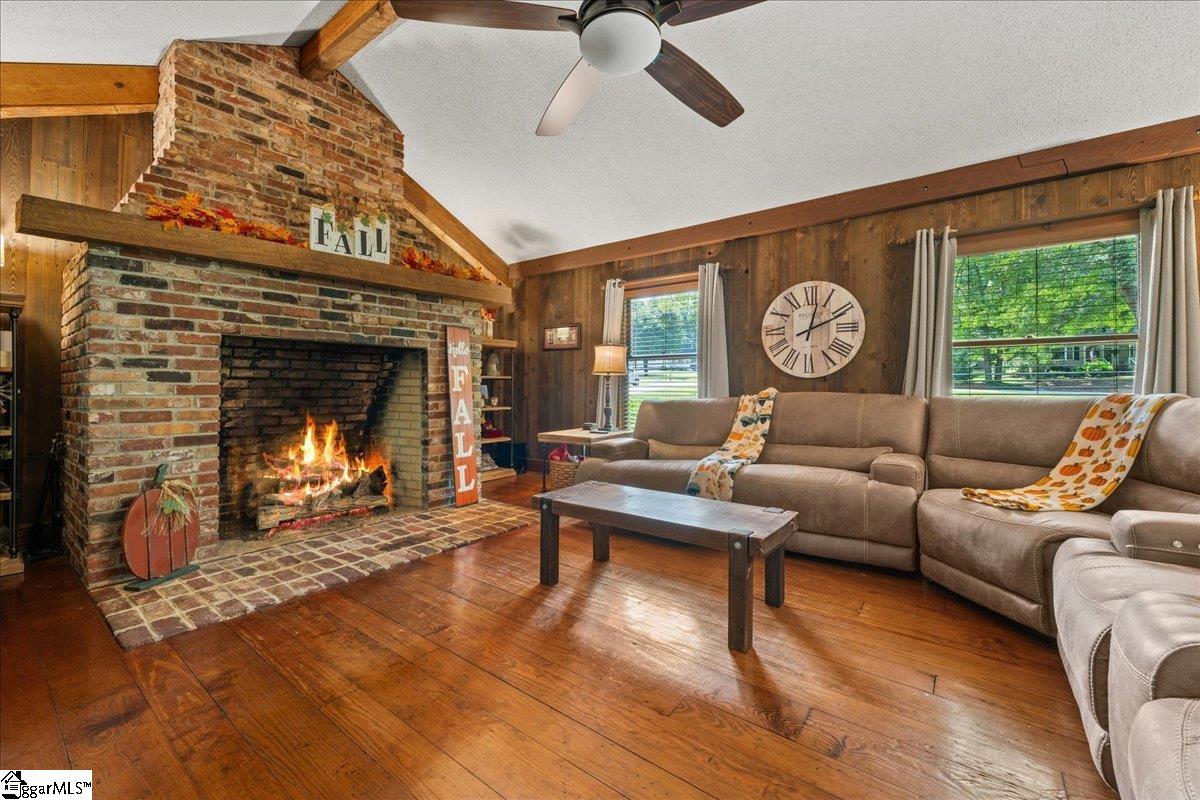 100 Caroline Drive Roebuck, SC 29376