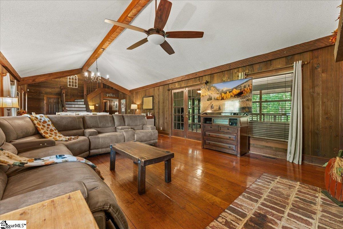 100 Caroline Drive Roebuck, SC 29376