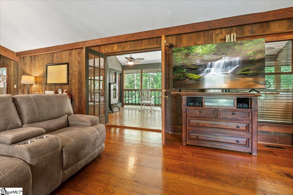 100 Caroline Drive Roebuck, SC 29376
