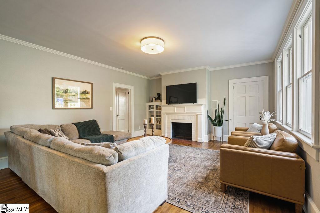308 E Faris Road Greenville, SC 29605