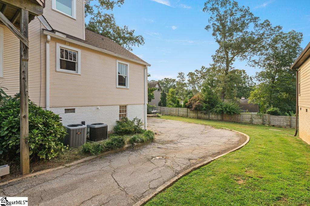 308 E Faris Road Greenville, SC 29605