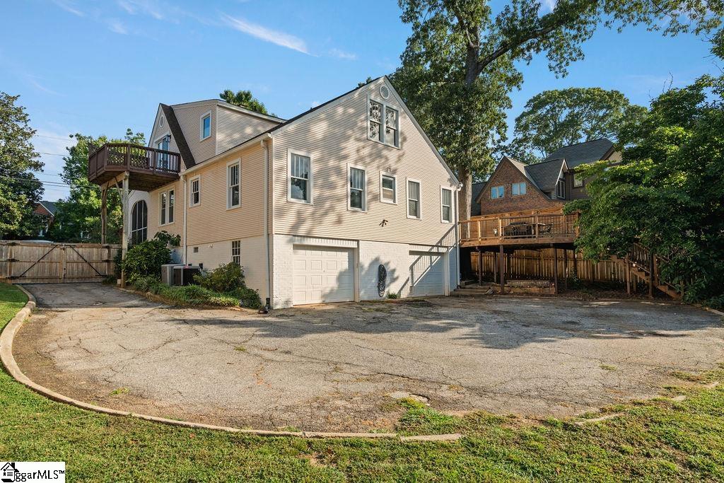308 E Faris Road Greenville, SC 29605